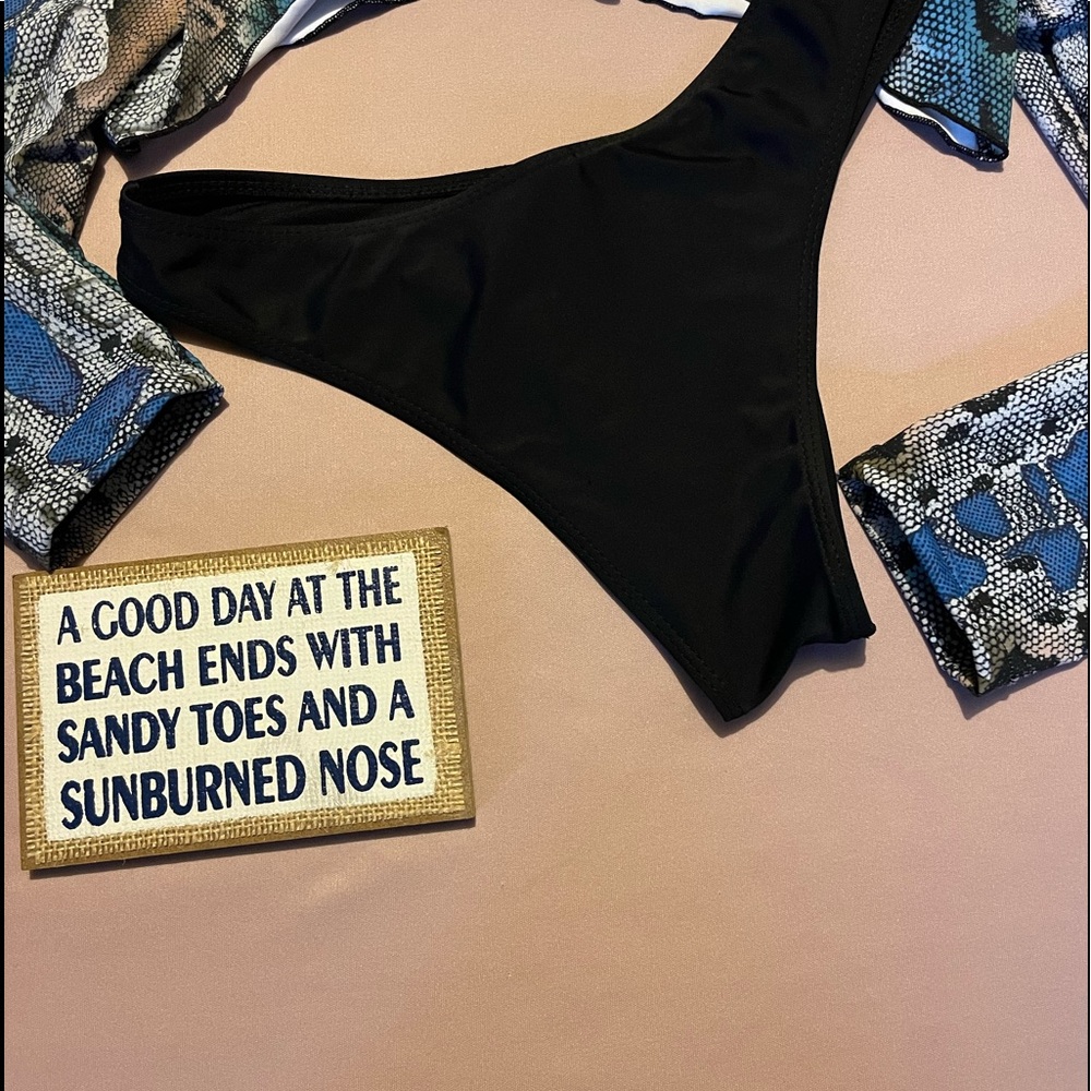 SHEIN ANIMAL PRINT SWIMSUIT. - Picture 3 of 8
